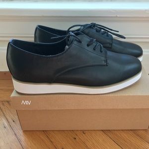 NWT Matt & Nat Hall Oxford - Black size 39